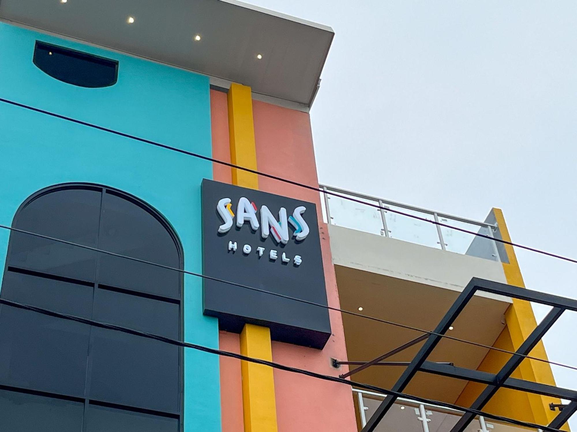 Sans Hotel Premiere Majapahit Semarang Dış mekan fotoğraf