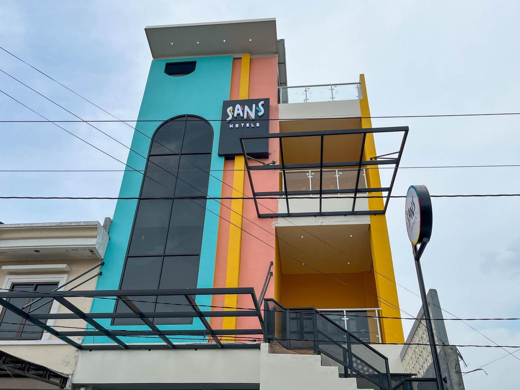 Sans Hotel Premiere Majapahit Semarang Dış mekan fotoğraf