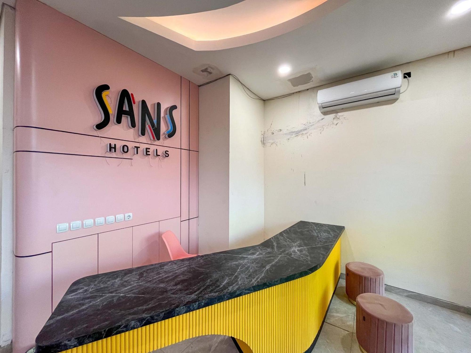 Sans Hotel Premiere Majapahit Semarang Dış mekan fotoğraf